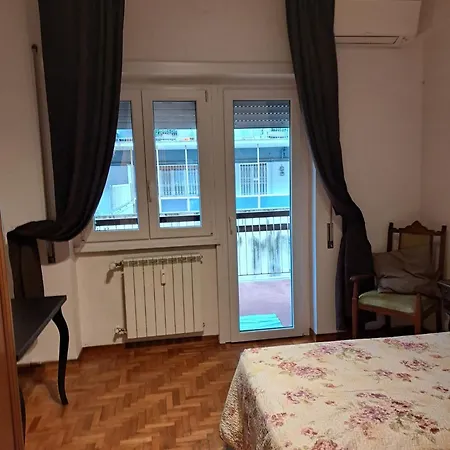 Lovely Near Trastevere Ferienhaus Rom