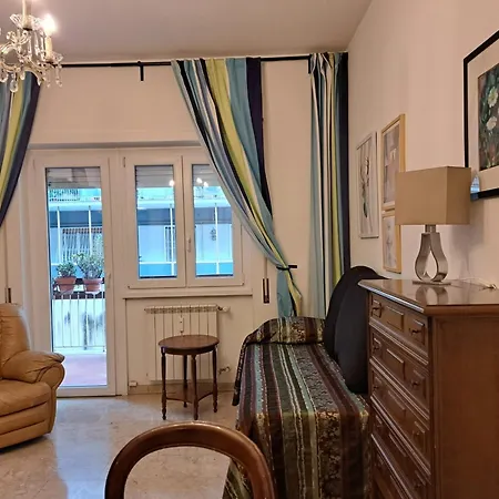 Ferienhaus Lovely Near Trastevere Rom